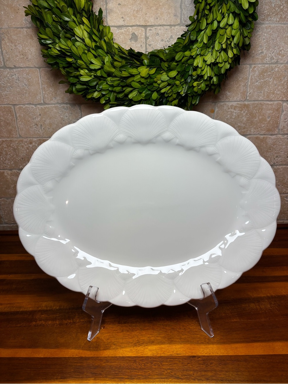 Wedgwood Oceanside 15.25” Shell-Edge Oval Serving Platter, Bone China